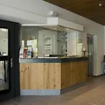 Oasis Hotel 3*