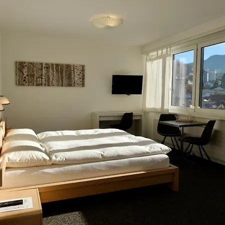 Hotel Oasis
