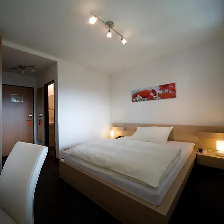 Oasis Hotel 3*
