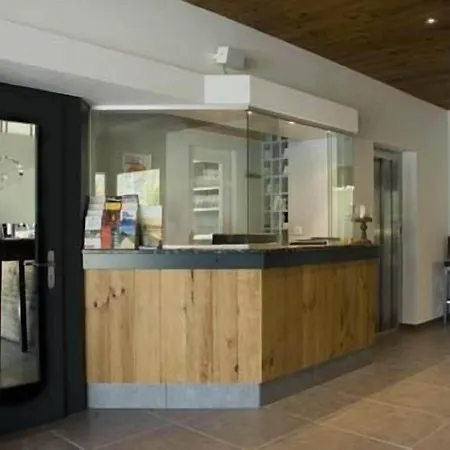 Oasis Hotel 3*