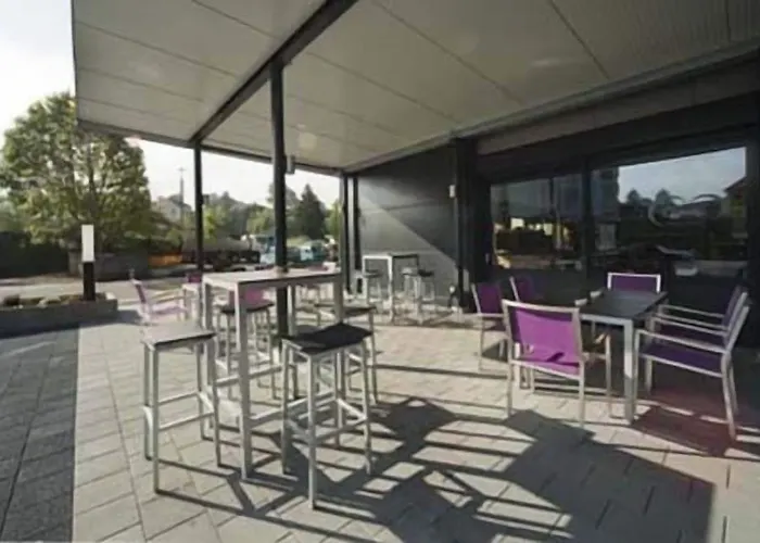 Oasis Hotel