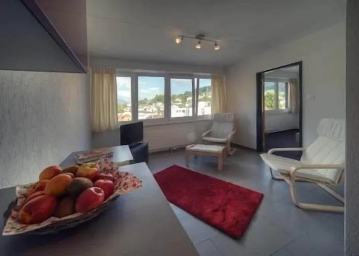 Oasis Hotel