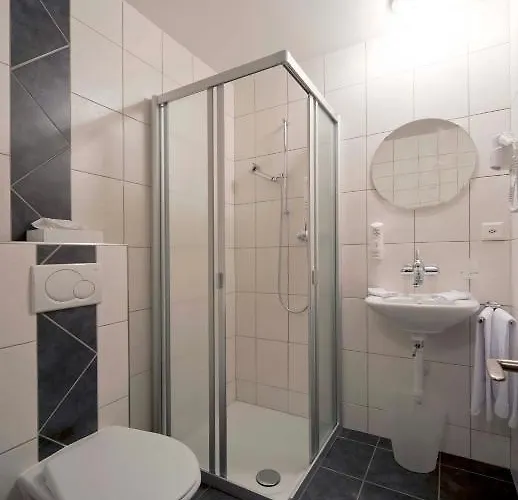 Ξενοδοχείο Oasis 3*